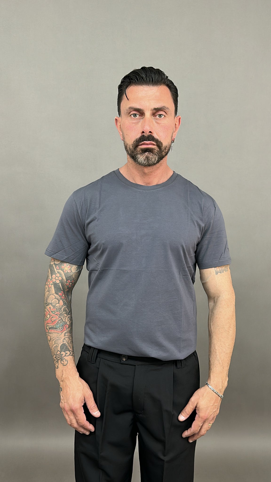 T-SHIRT SOTTO ABITO SLIM